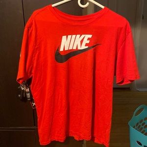 Nike tshirt